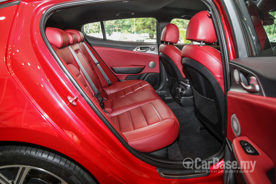 Kia Stinger CK (2018) Interior