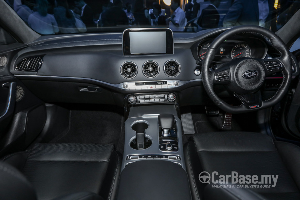 Kia Stinger CK (2018) Interior