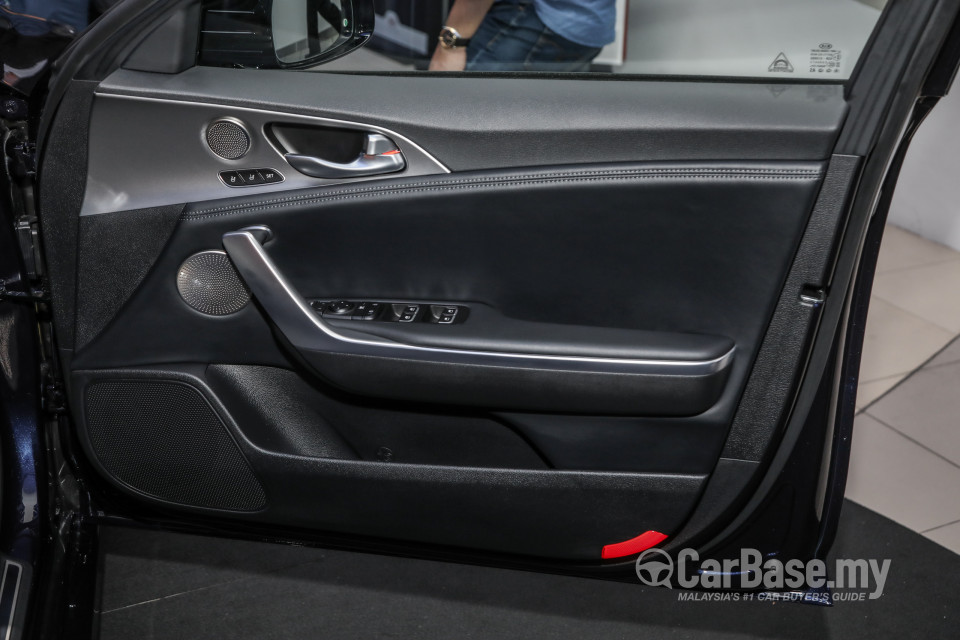 Kia Stinger CK (2018) Interior