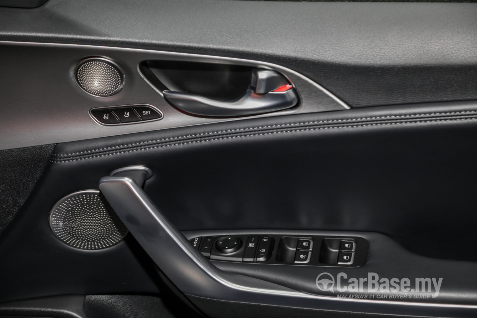 Kia Stinger CK (2018) Interior