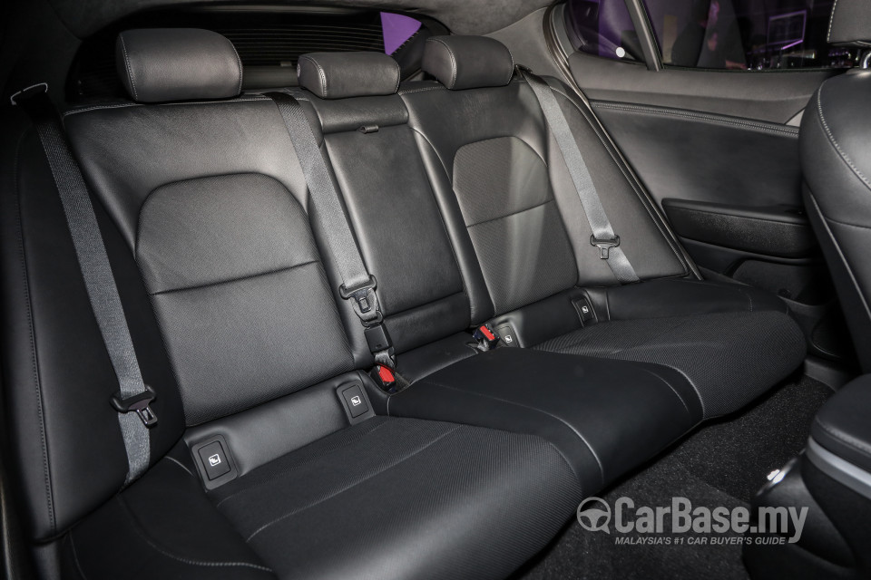 Kia Stinger CK (2018) Interior
