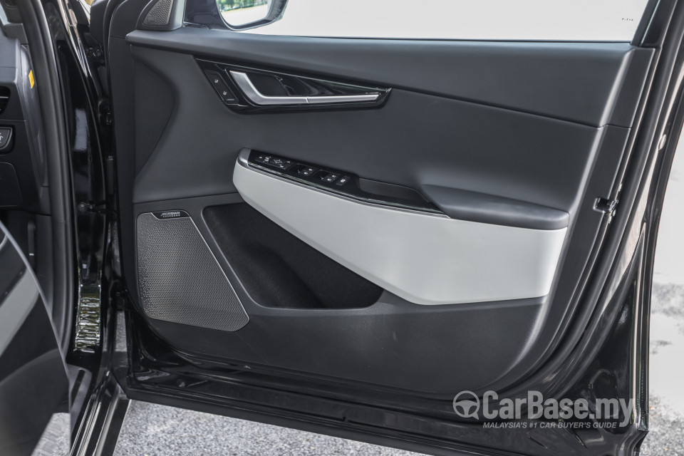 Kia EV6 CV (2022) Interior