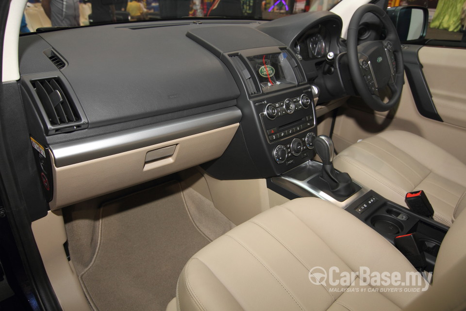 Land Rover Freelander L359 Facelift 2 (2011) Interior