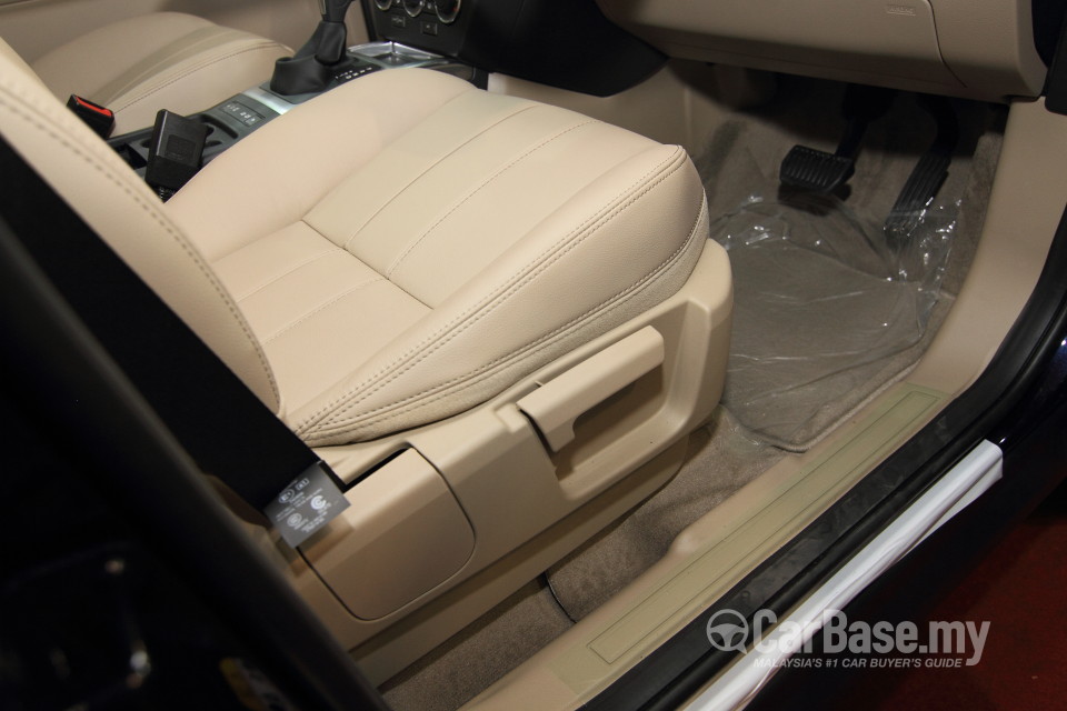 Land Rover Freelander L359 Facelift 2 (2011) Interior