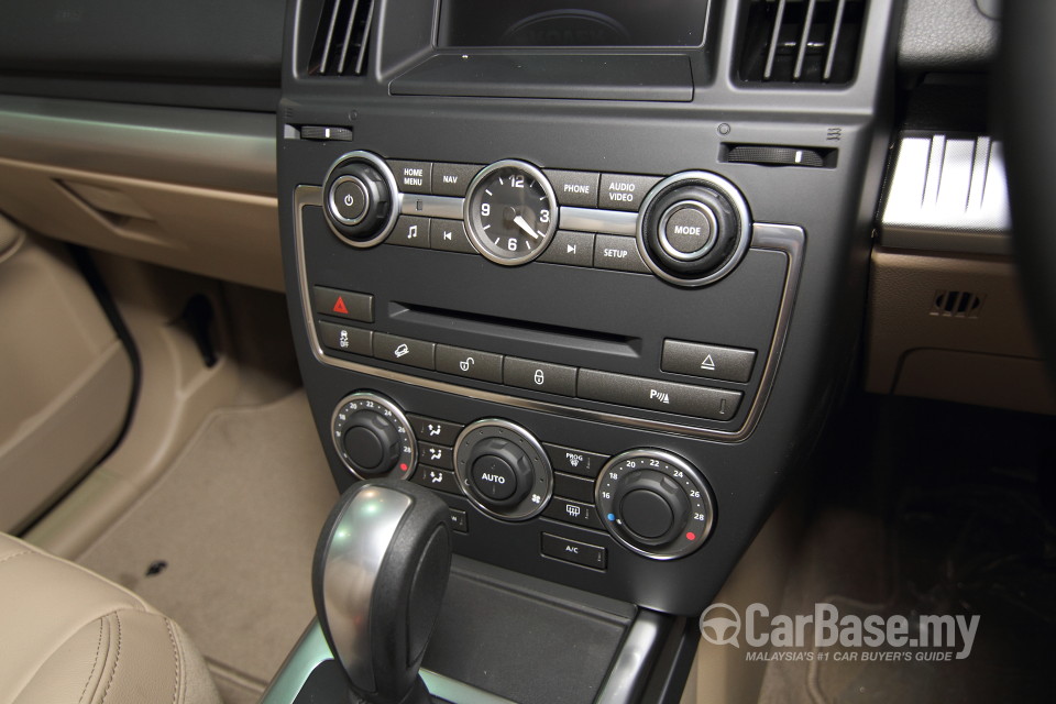 Land Rover Freelander L359 Facelift 2 (2011) Interior