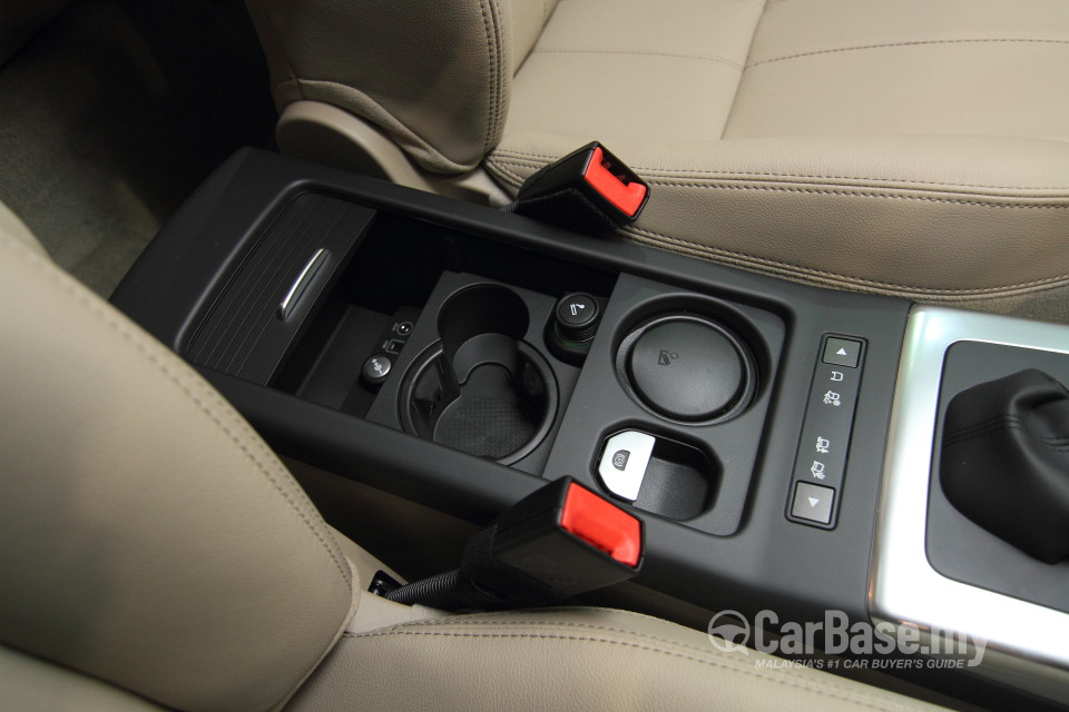 Land Rover Freelander L359 Facelift 2 (2011) Interior