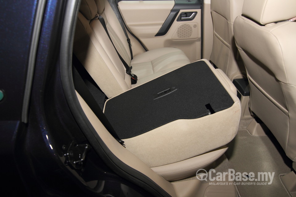 Land Rover Freelander L359 Facelift 2 (2011) Interior
