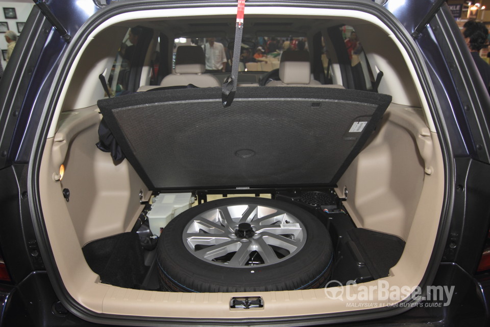 Land Rover Freelander L359 Facelift 2 (2011) Interior