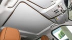 Land Rover Discovery Interior photo