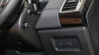 Land Rover Discovery Interior photo