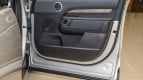 Land Rover Discovery Interior photo