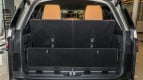Land Rover Discovery Interior photo