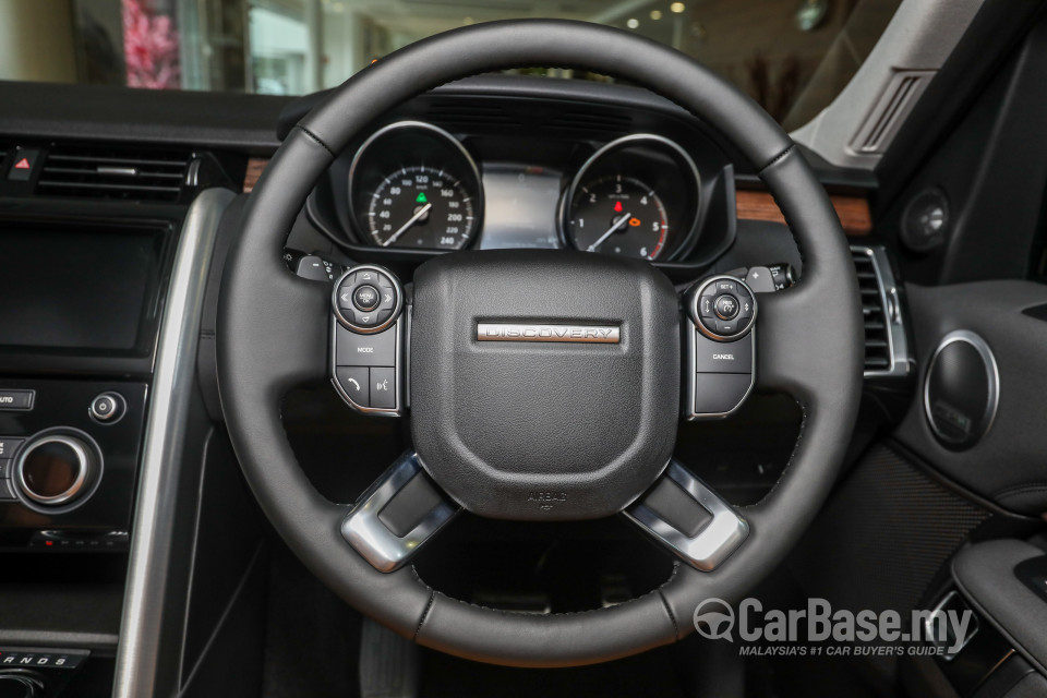 Land Rover Discovery L462 (2018) Interior