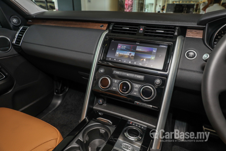 Land Rover Discovery L462 (2018) Interior