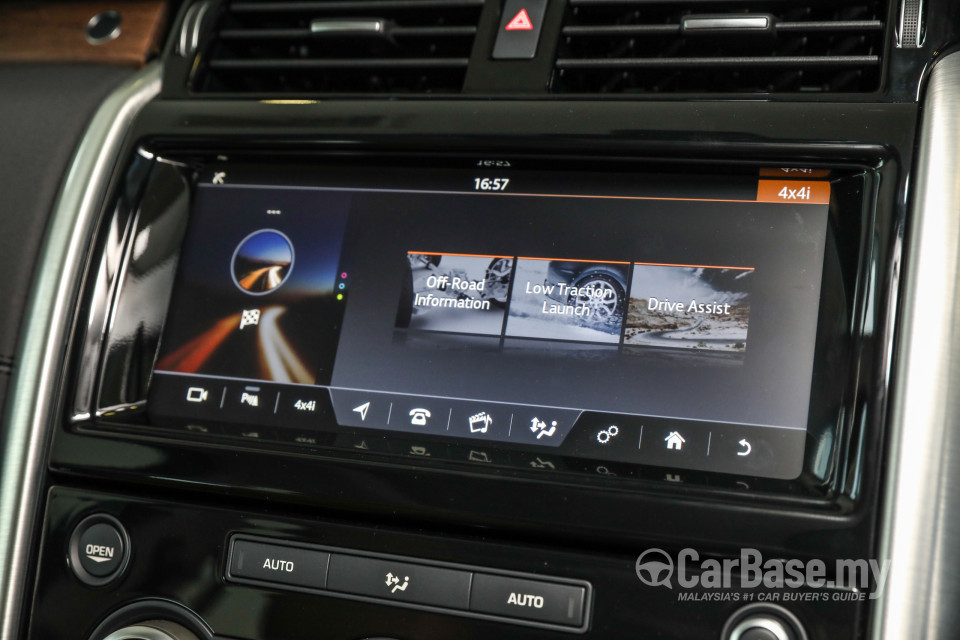 Land Rover Discovery L462 (2018) Interior