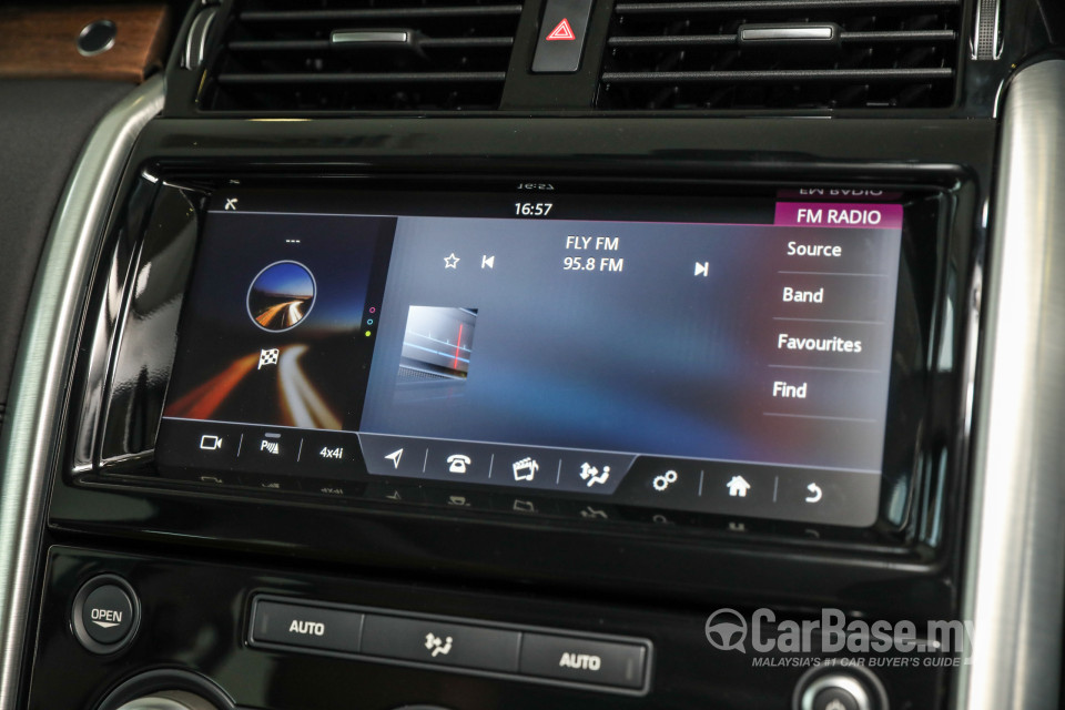 Land Rover Discovery L462 (2018) Interior