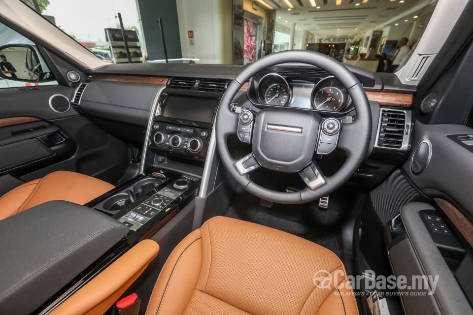 Land Rover Discovery L462 (2018) Interior