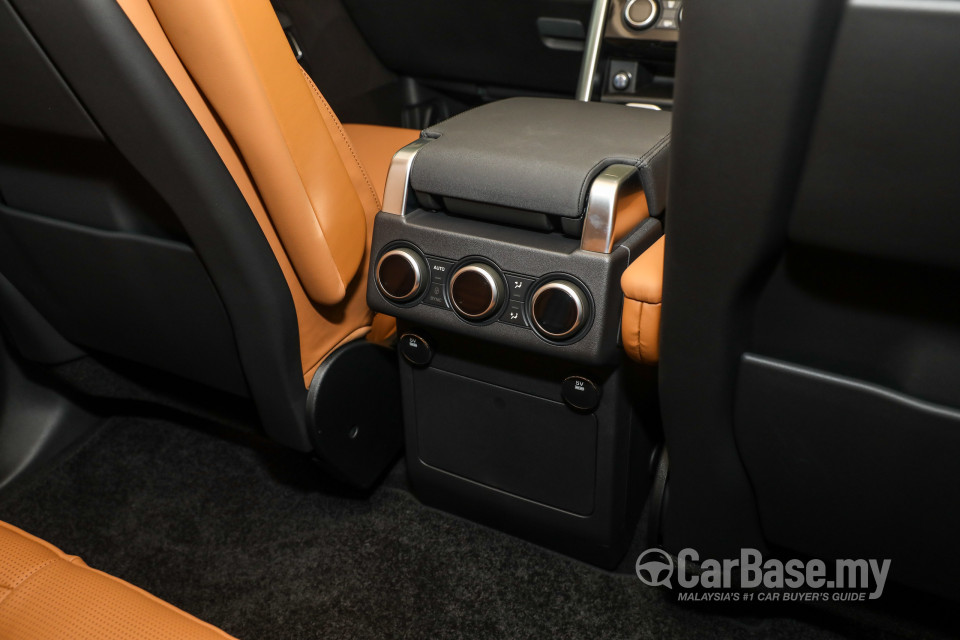 Land Rover Discovery L462 (2018) Interior