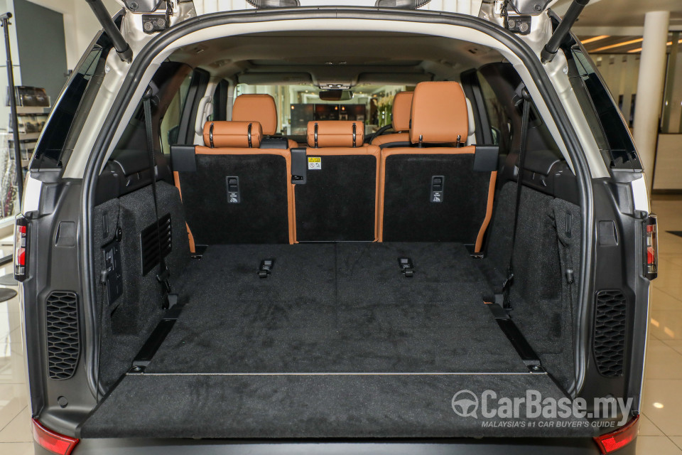 Land Rover Discovery L462 (2018) Interior