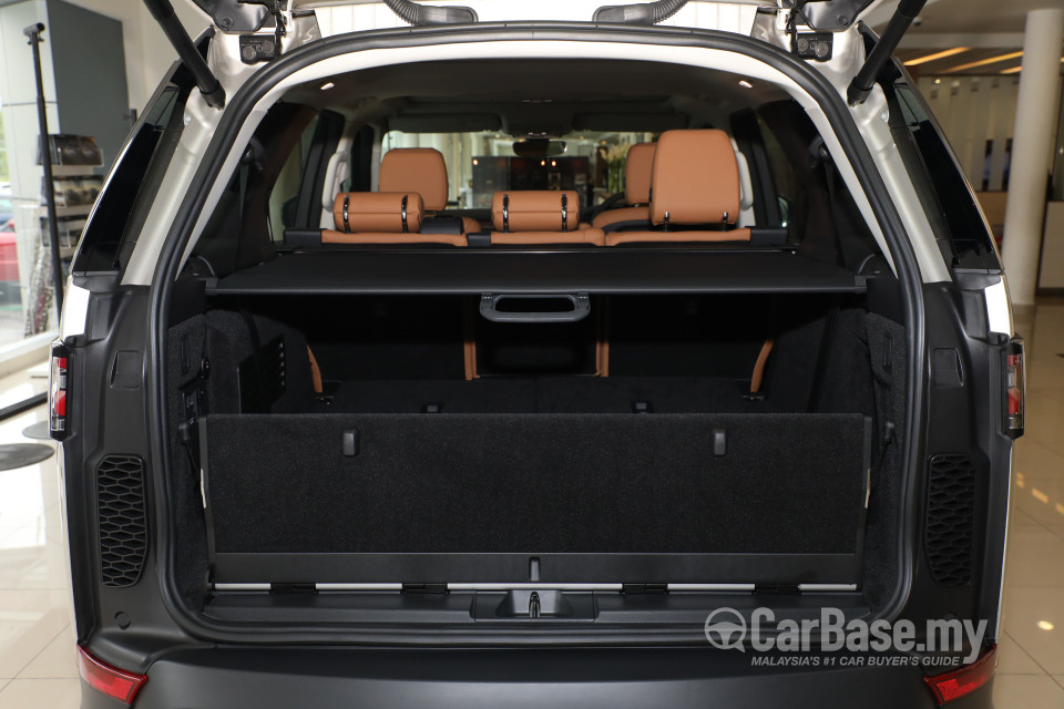 Land Rover Discovery L462 (2018) Interior