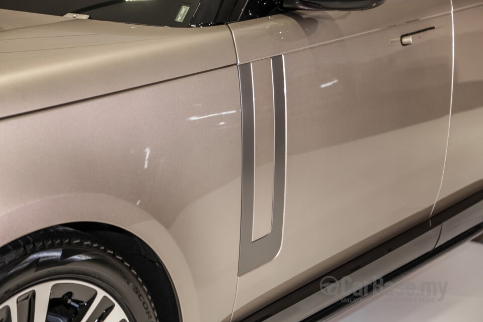 Land Rover Range Rover L460 (2023) Exterior