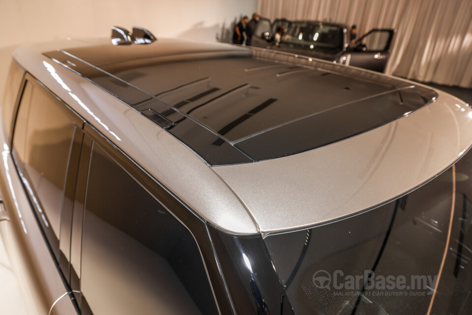 Land Rover Range Rover L460 (2023) Exterior
