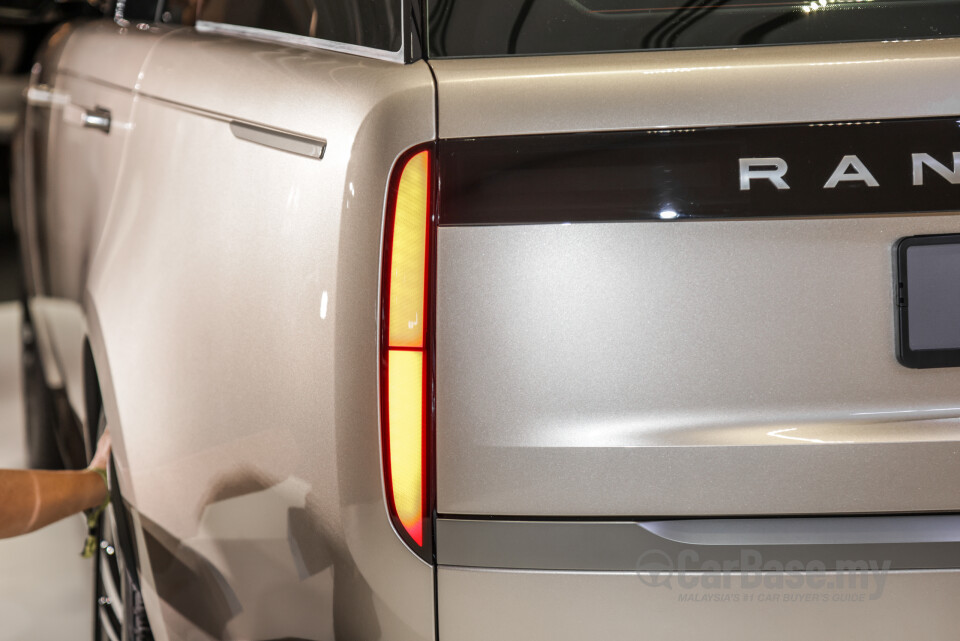 Land Rover Range Rover L460 (2023) Exterior
