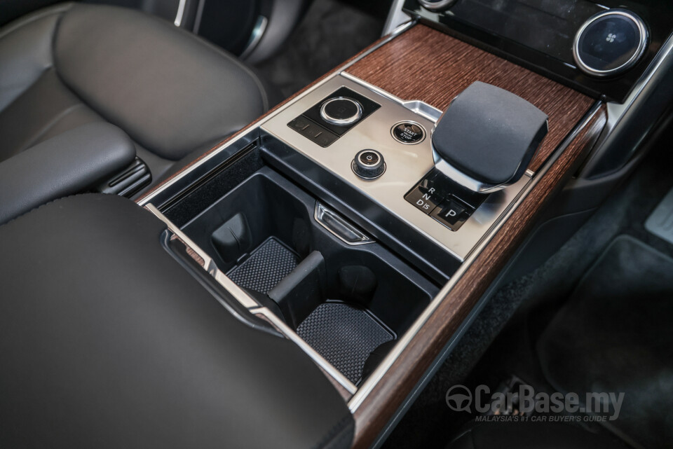 Land Rover Range Rover L460 (2023) Interior