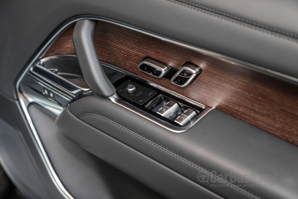 Land Rover Range Rover L460 (2023) Interior