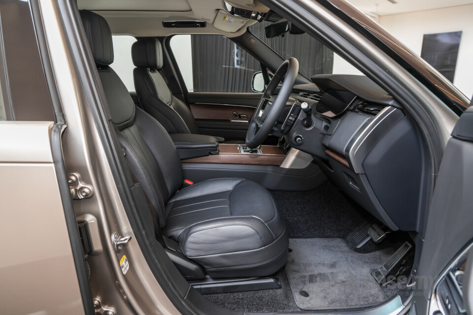 Land Rover Range Rover L460 (2023) Interior