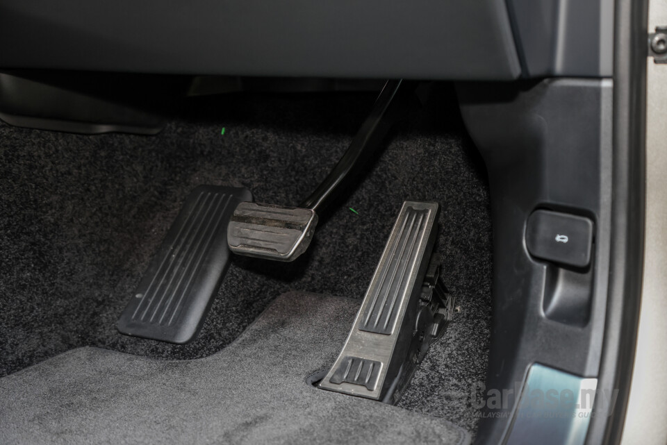 Land Rover Range Rover L460 (2023) Interior