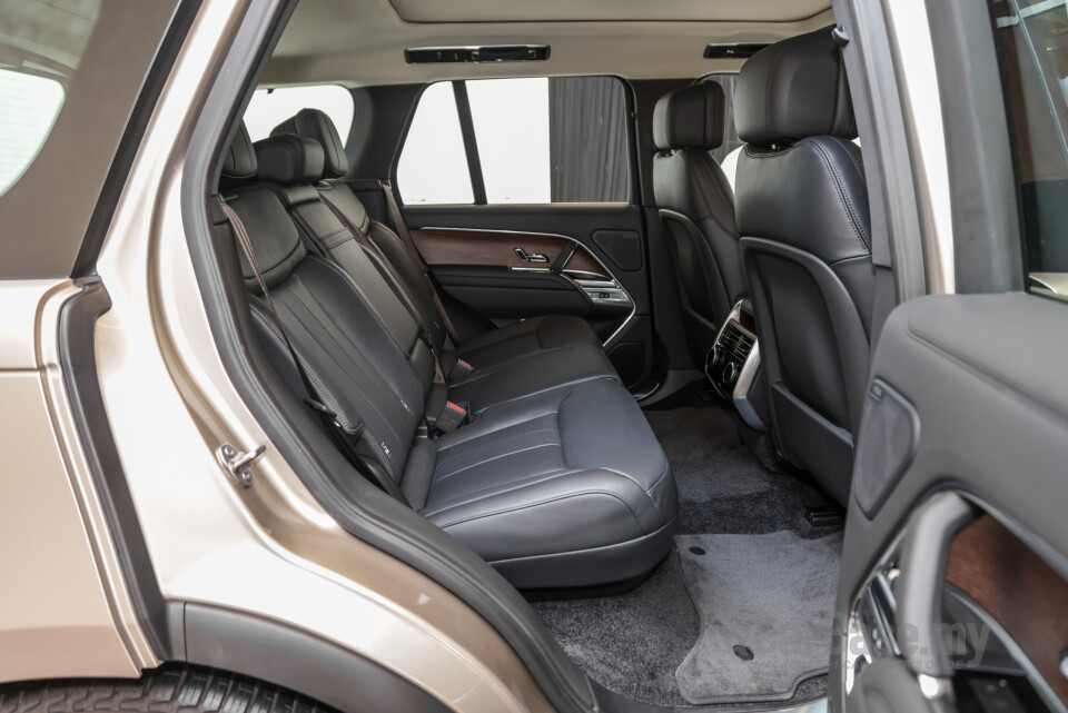 Land Rover Range Rover L460 (2023) Interior