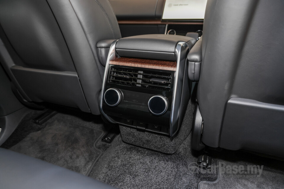 Land Rover Range Rover L460 (2023) Interior