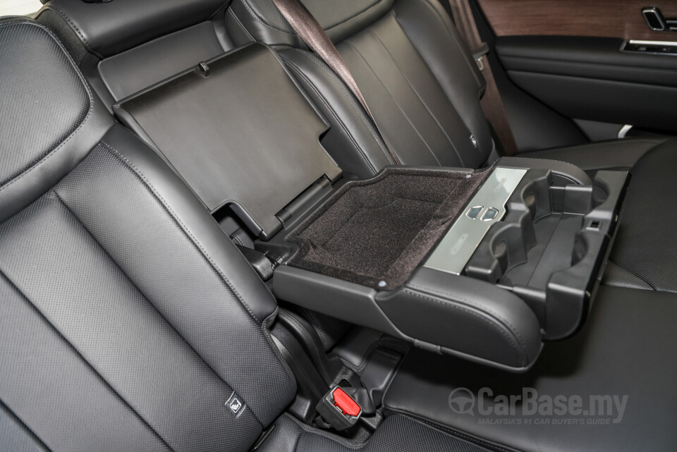 Land Rover Range Rover L460 (2023) Interior
