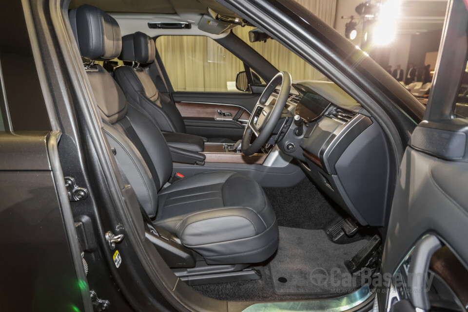 Land Rover Range Rover L460 (2023) Interior