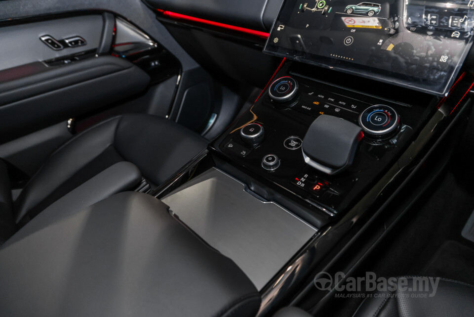 Land Rover Range Rover Sport L461 (2023) Interior