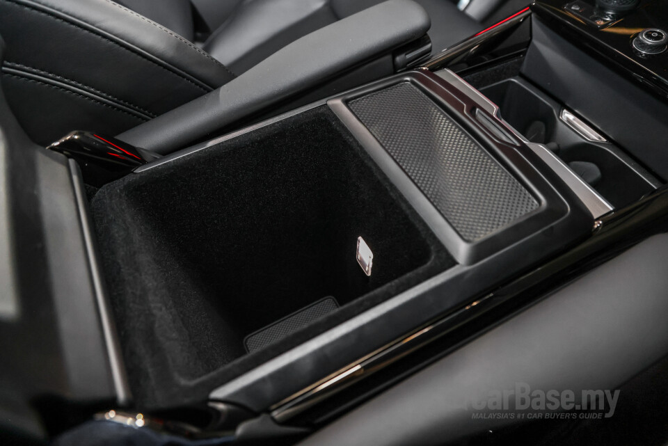 Land Rover Range Rover Sport L461 (2023) Interior