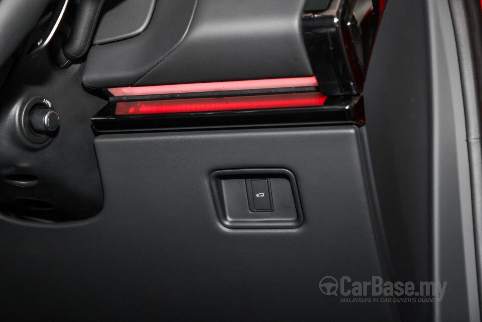 Land Rover Range Rover Sport L461 (2023) Interior