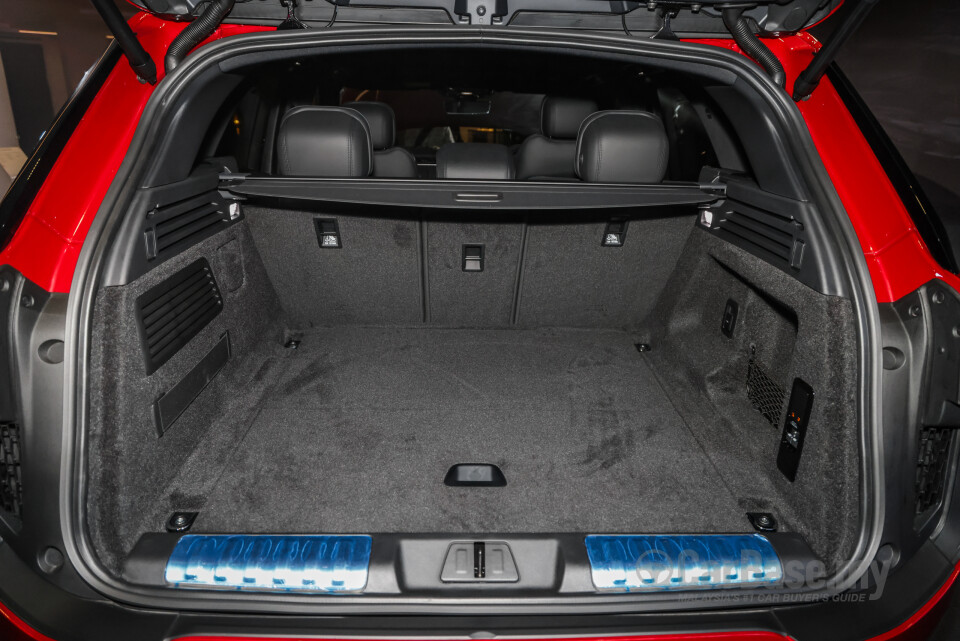 Land Rover Range Rover Sport L461 (2023) Interior