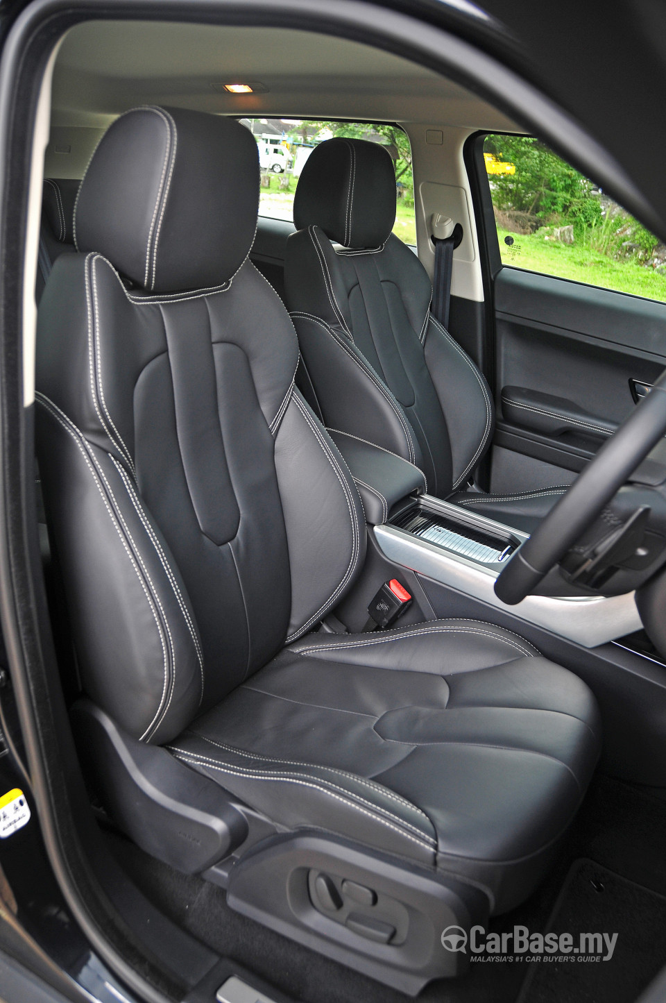 Land Rover Range Rover Evoque L538 (2011) Interior