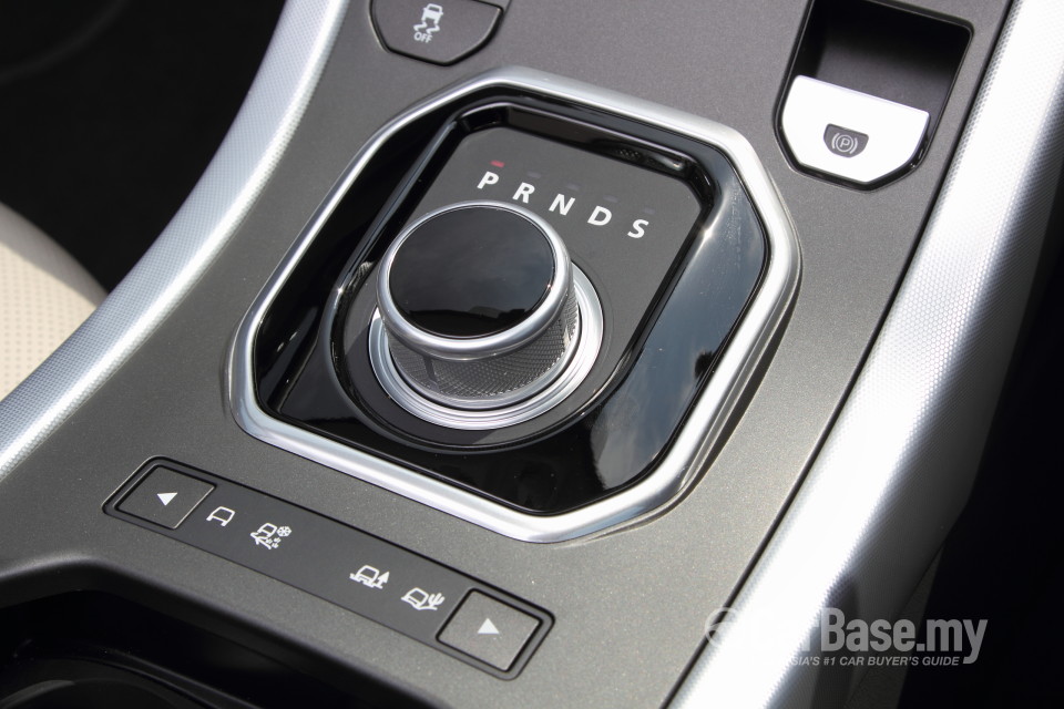 Land Rover Range Rover Evoque L538 (2011) Interior