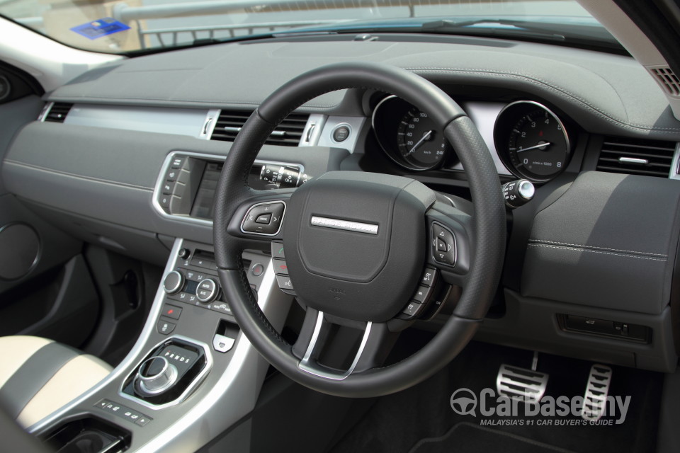 Land Rover Range Rover Evoque L538 (2011) Interior