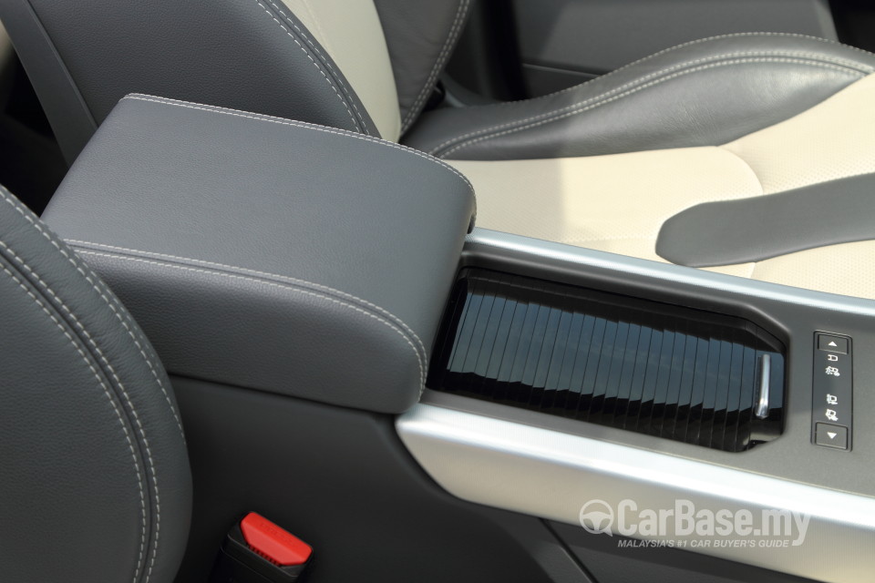 Land Rover Range Rover Evoque L538 (2011) Interior