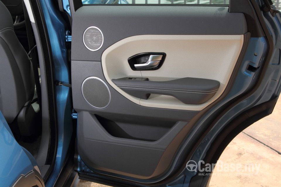 Land Rover Range Rover Evoque L538 (2011) Interior