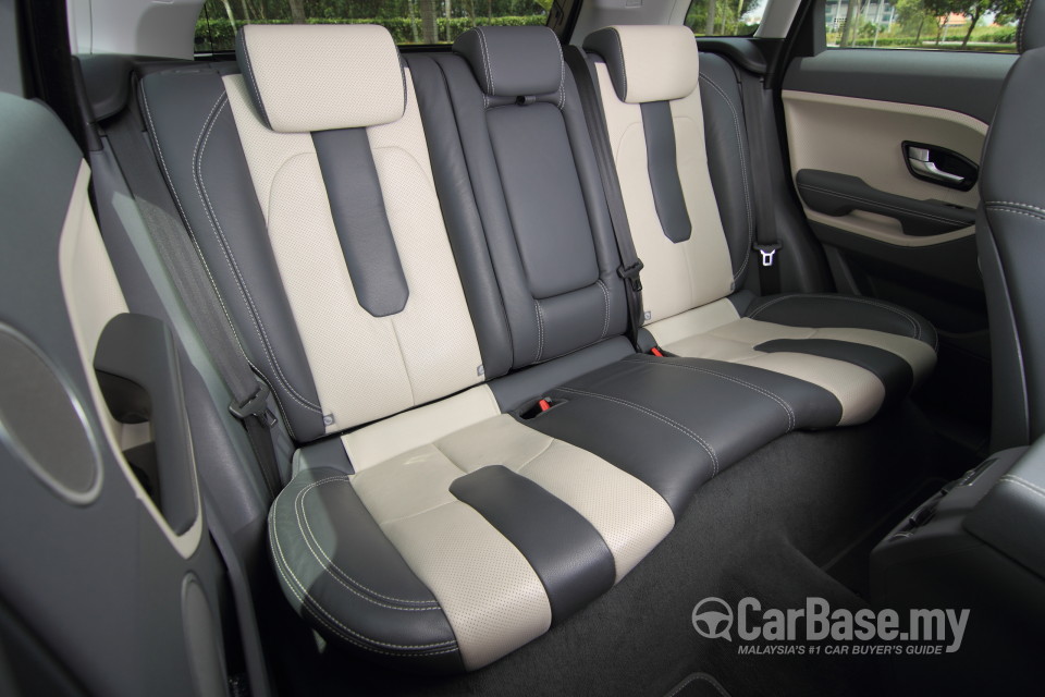 Land Rover Range Rover Evoque L538 (2011) Interior