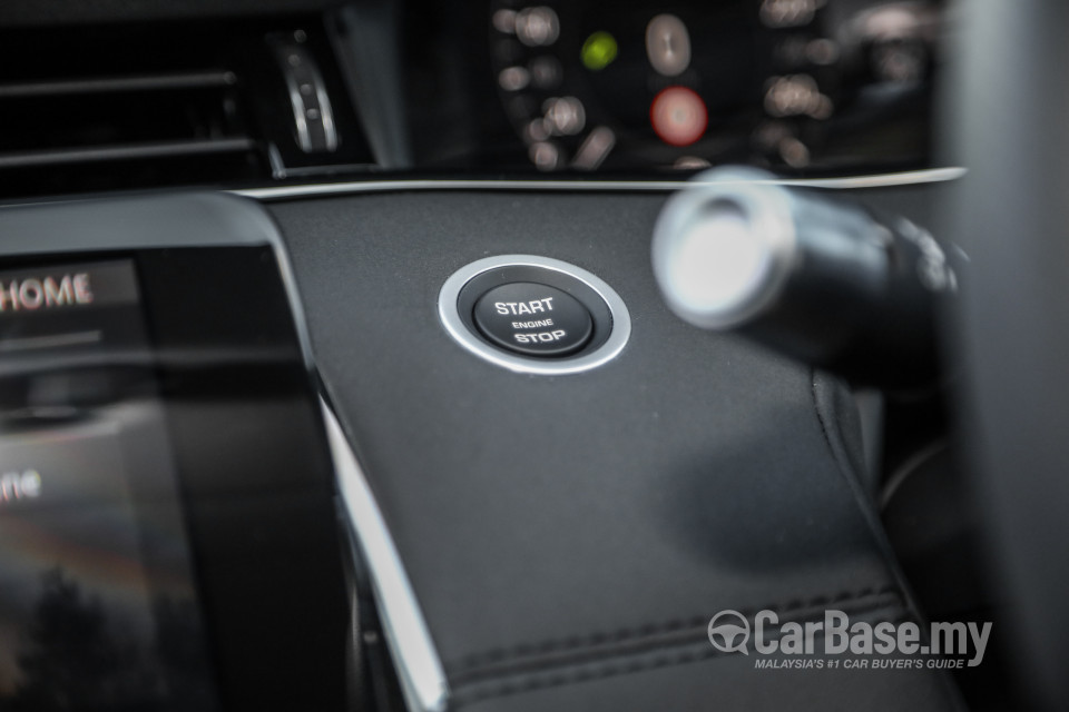 Land Rover Range Rover Evoque L551 (2020) Interior