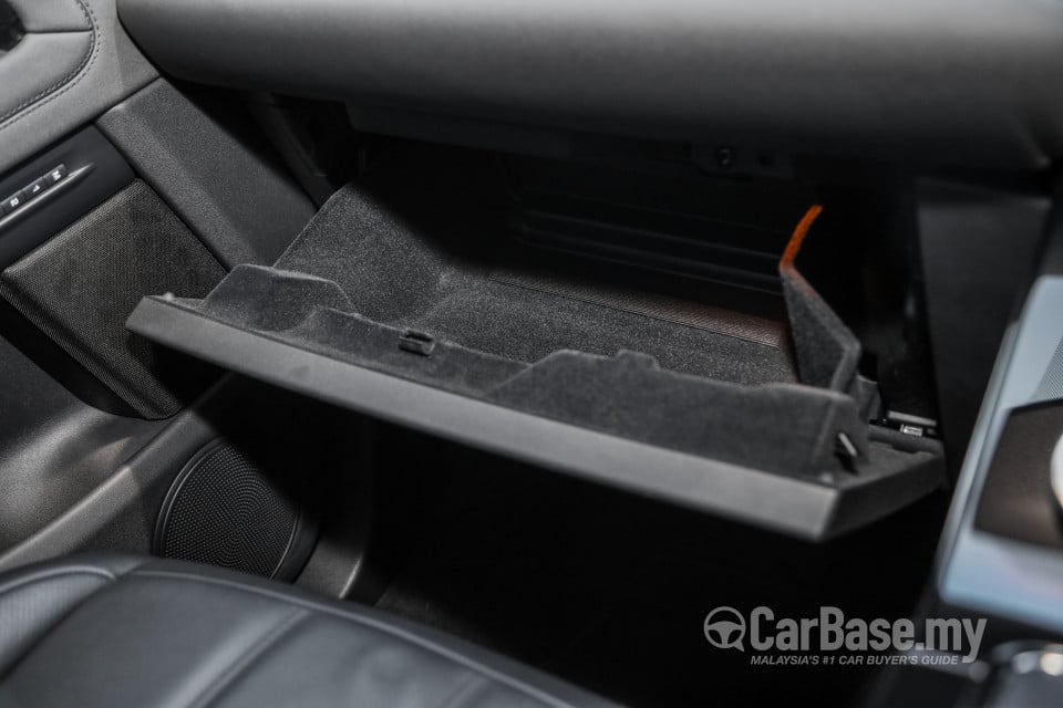 Land Rover Range Rover Evoque L551 (2020) Interior