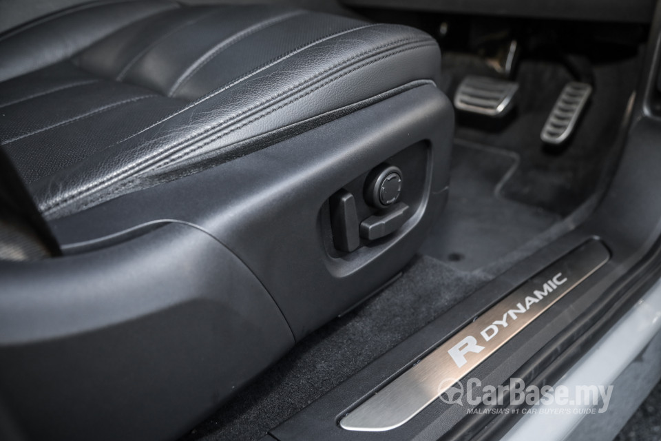 Land Rover Range Rover Evoque L551 (2020) Interior