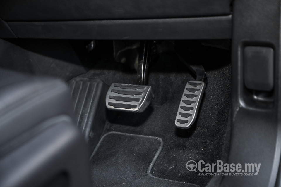 Land Rover Range Rover Evoque L551 (2020) Interior