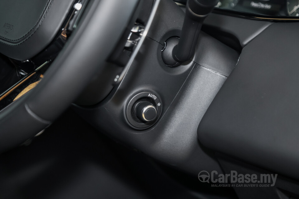 Land Rover Range Rover Evoque L551 Facelift (2024) Interior